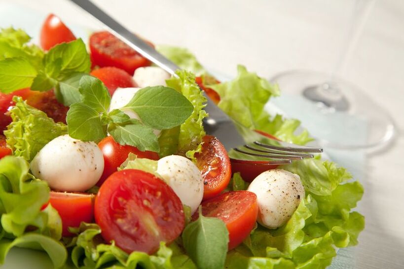 zeleninový salát pro ducanskou dietu