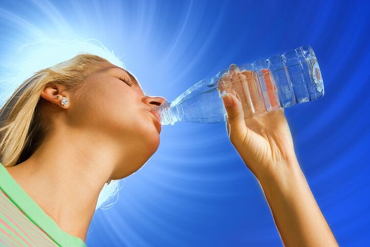 pitná voda pro hubnutí