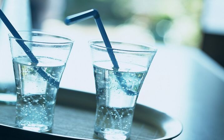 sklenici vody na hubnutí